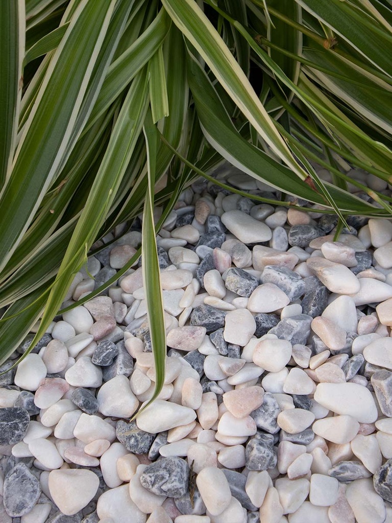 Galet Frozen pink 14.25  bigbag