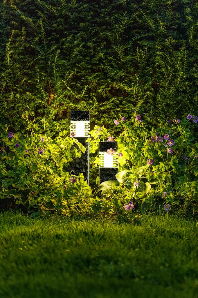 KOLOSSOS.BORNE.60.GARDEN.LIGHTS.webp