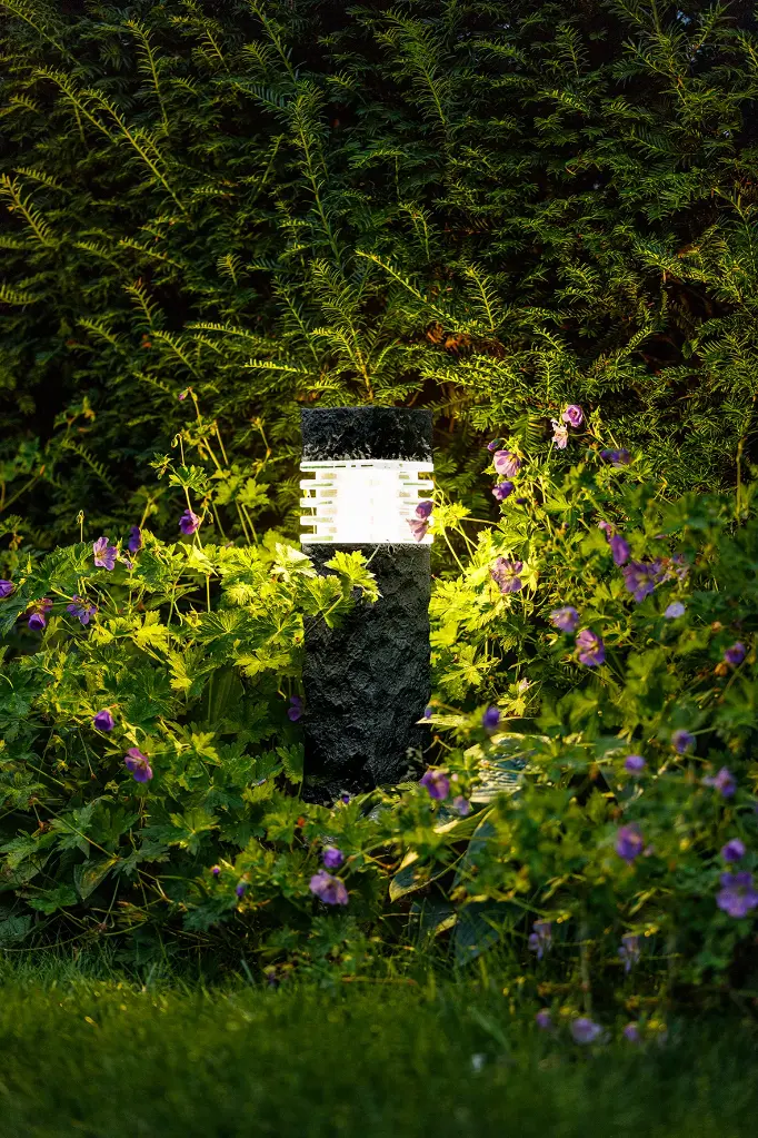 KOLOSSOS.BORNE..GARDEN.LIGHTS.webp