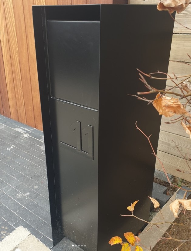 Boite aux lettres colis Pakun noire Ral 9005