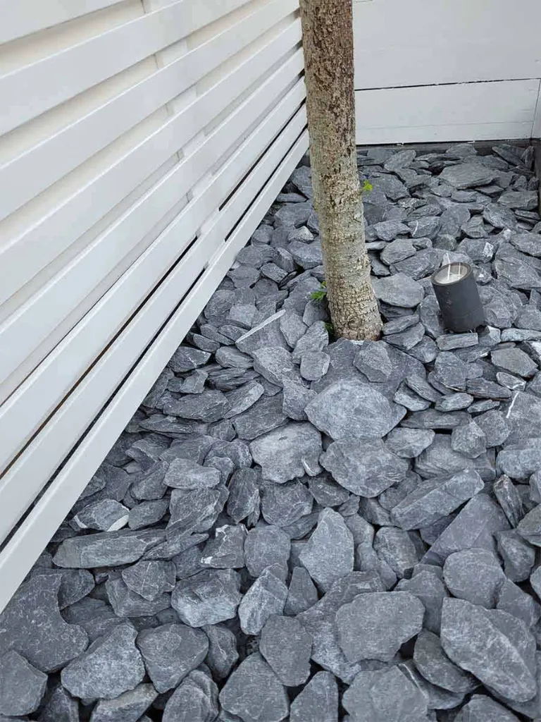 Ardoise schiste noire 60-180 mm en bigbag (0.7 m³)
