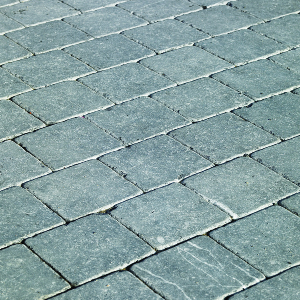 Pave pierre bleue Belge brut sciage 20x20x5 cm (Vieilli, 15x15x3)